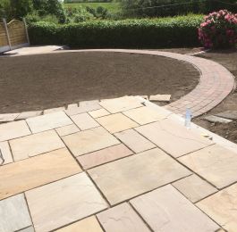 Cassey Landscapes - Creative and Distinctive Gardens: Click Here To View Larger Image