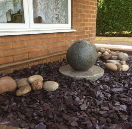 Cassey Landscapes - Creative and Distinctive Gardens: Click Here To View Larger Image