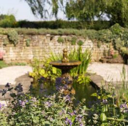 Cassey Landscapes - Creative and Distinctive Gardens: Click Here To View Larger Image