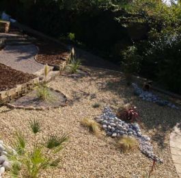 Cassey Landscapes - Creative and Distinctive Gardens: Click Here To View Larger Image